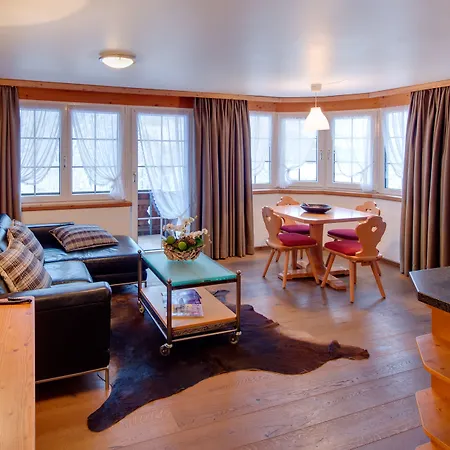22 Summits Aparthotel