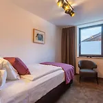 Hotel apartamentowy 22 Summits