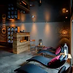 22 Summits Hotel apartamentowy 3*