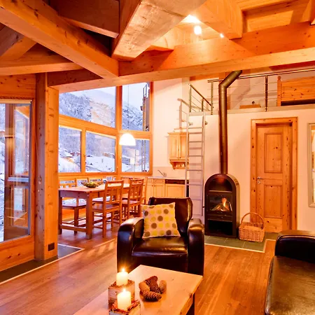 22 Summits Aparthotel